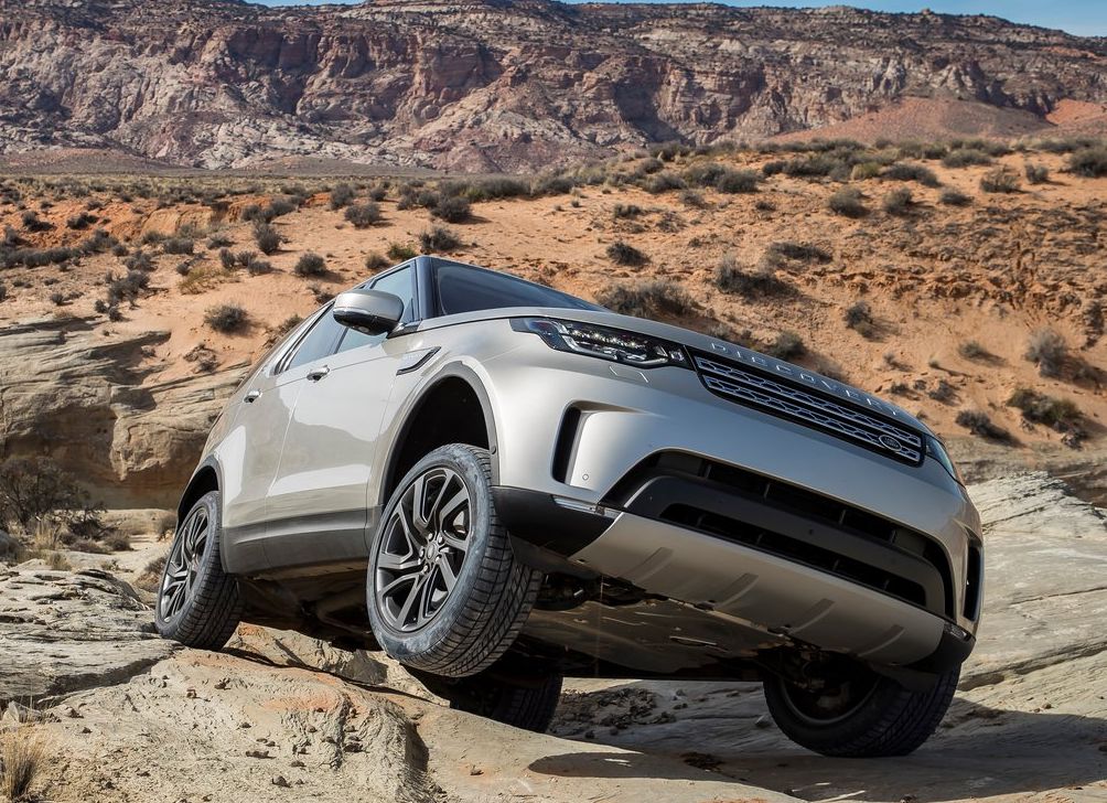 https://www.whatcar.lv/cars/Land Rover/Discovery/29ddbad4b707637a206144df18c5bb9e.jpg